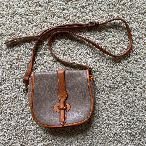 Handbags - Vintage leather purse, neutral colors